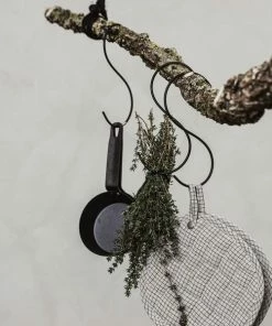 Nicolas Vahé Grey Linen Potholders Set Of 2