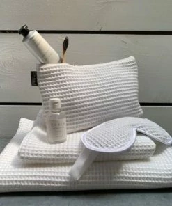 Chalk UK Medium White Waffle Wash Bag 5 Chalk UK Medium White Waffle Wash Bag