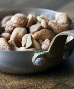 Nicolas Vahé Presentation Frying Pans