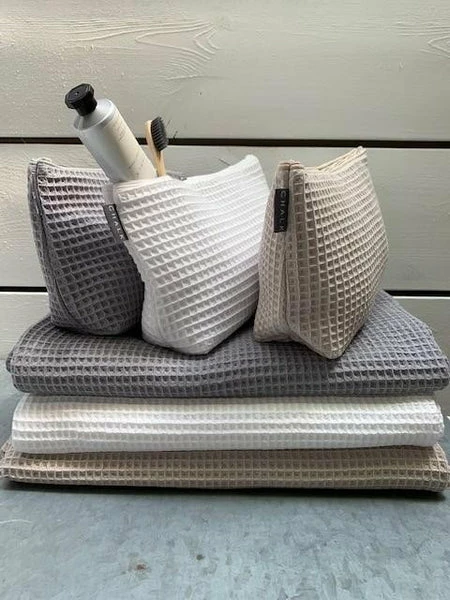 Chalk UK Medium Waffle Wash Bag - Light Grey 3 Chalk UK Medium Waffle Wash Bag - Light Grey