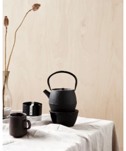 Nicolas Vahé Burner Cast Black