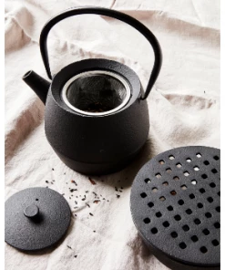 Nicolas Vahé Burner Cast Black